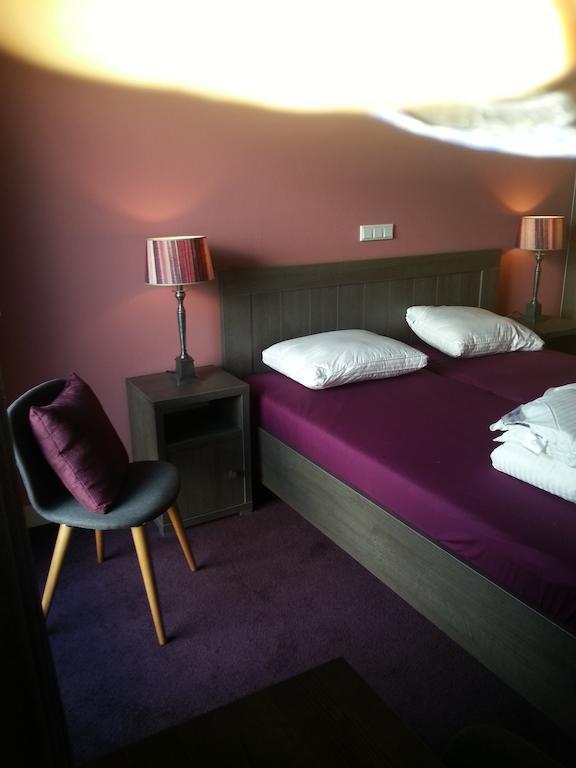 Hotel Boerderij Restaurant De Gloepe Diffelen Habitación foto